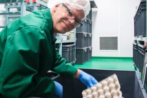 Hoe kan je met hondenvoeding een steen bijdrage aan de betere wereld van morgen?